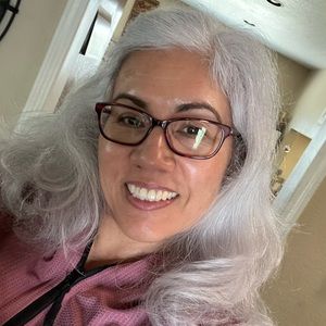 Meet your Posher, Gabriela